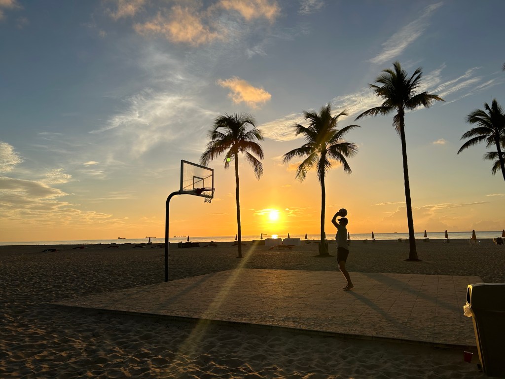 Sunrise at Lago Mar Beach Resort, Fort Lauderdale